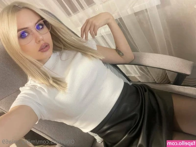 milky_mia69 [ milky-mia69 ] - Play with me!😜