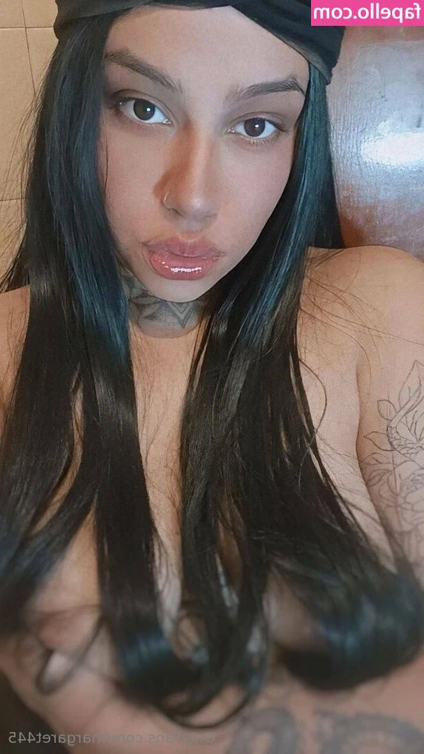 margaret445 - I've been posting content where I use no makeup. For those who