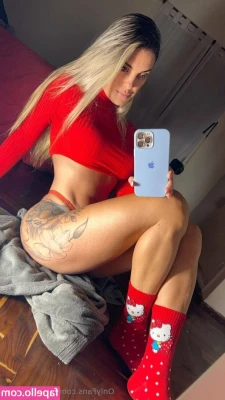 margaret445 - You belong at my bare feet