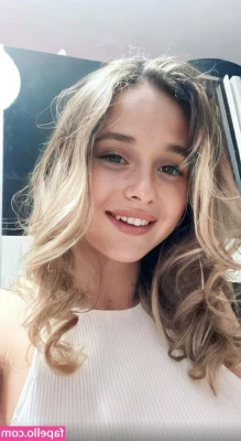 kate_utopiaa [ kate-utopiaa ] - What do you like the most of me babe?🙈☺️