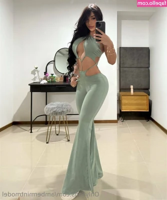 ambermintmodel [ ambermintmodel-1 ] - Pictures of this chic 💋