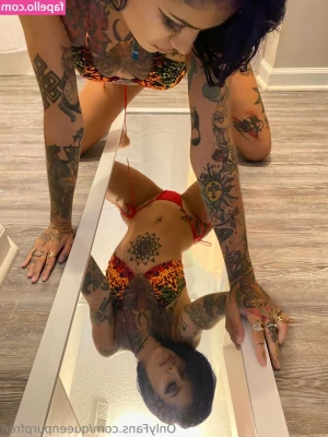 queenpurpfree - Who’s up for a nasty videocall ?😈