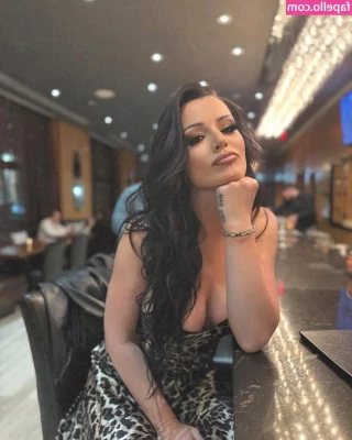 Saraya Bevis [ saraya-bevis ] - Last night was so fun  I can t wait to put the video and pictures out