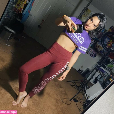 Ohnips - Mondays suck so I hope my tits make you feel better 😘