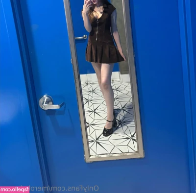merokobunny - Joining me today? 🎧❤️