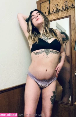smokahontaskylie - I know you want a taste of it, perv 😈 Eu sei que você quer provar