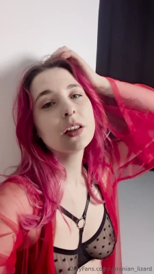 ukranian_lizard [ ukranian-lizard ] - Spread your love all over my titties 💦💦🥒🥒