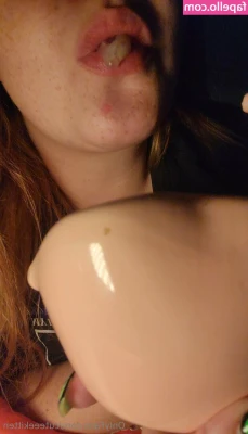 cuteeekitten - Lick it up 🐷