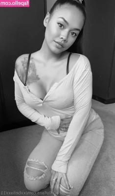xxbellaxx11 - 10.7.20 - This was a fun one! I gently massaged Kate's back and butt