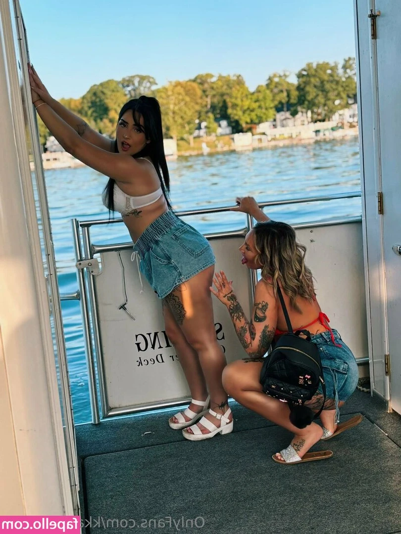 kkarmababyy - Morning Yoga 🧘‍♀️