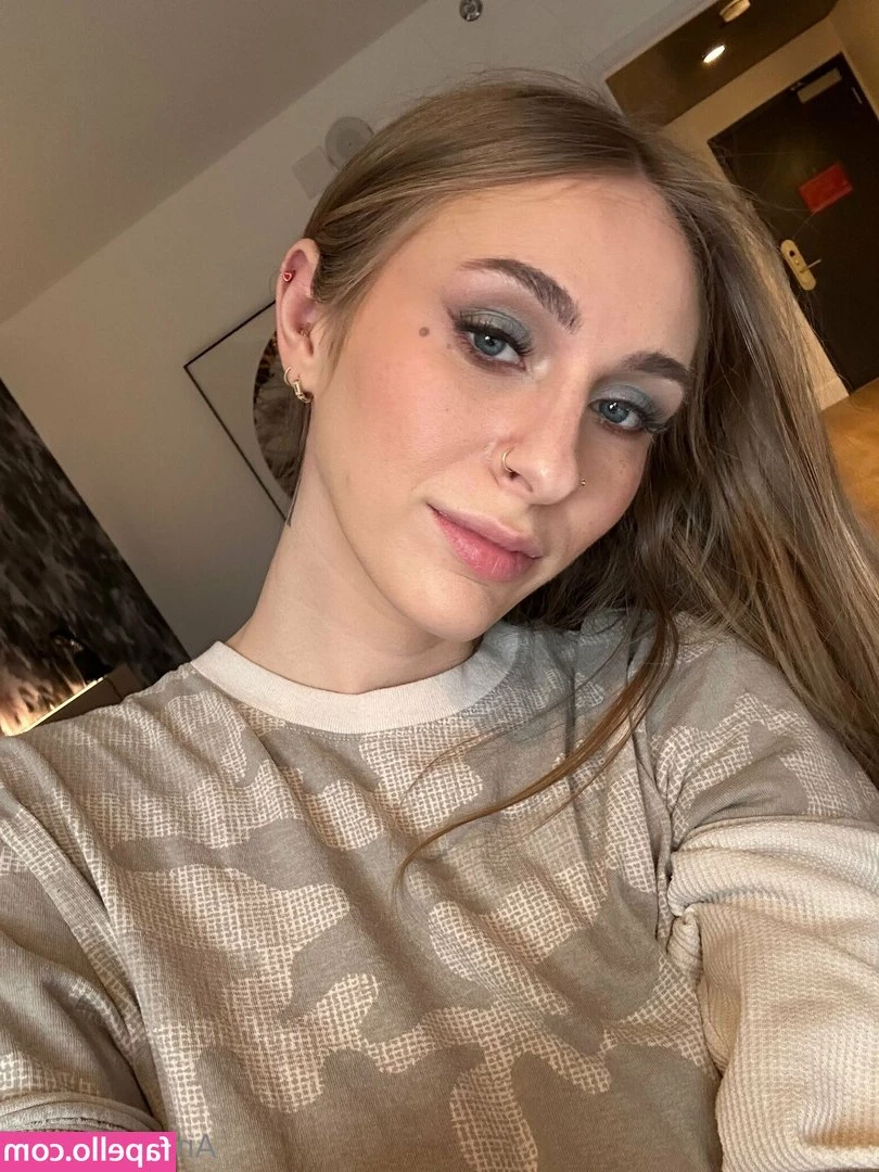 angelyoungsxxx [ angelyoungsxxx-1 ] - Time to relax