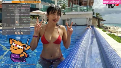 Meowko - Hey babes  I won t be posting for a few days  I m a bit under the