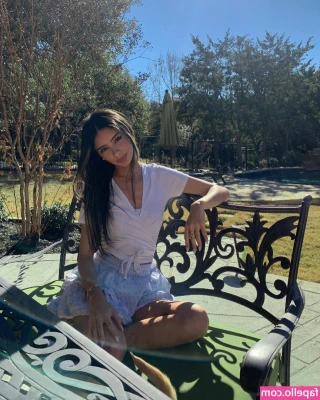 alyssa.sanchez [ alyssa-sanchez ] - Would you take me hunting?