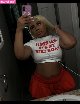Tinybandzofz - show me the world 🌎 ... thats they key to my heart 🤍