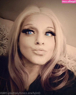 tylerbaby3969 - don't you wanna cum all over them?💦
