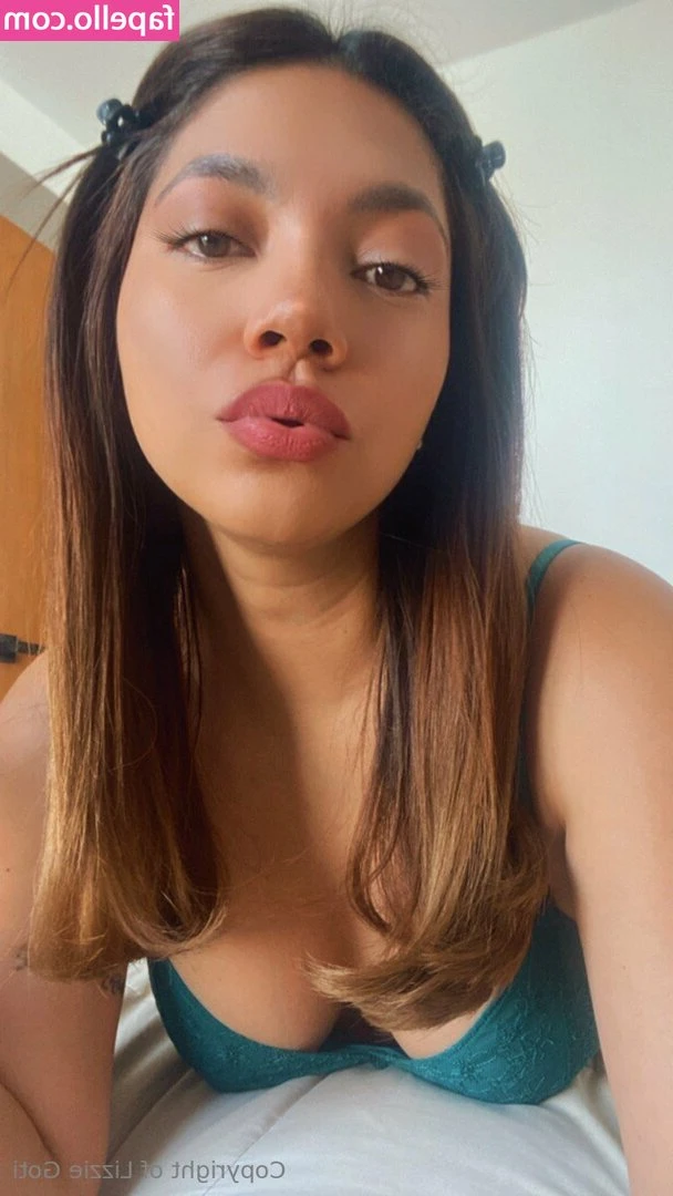lizgoti - Available for chat: tribute menu- 10 min- $25 / 20 min-$45 / 30 min-