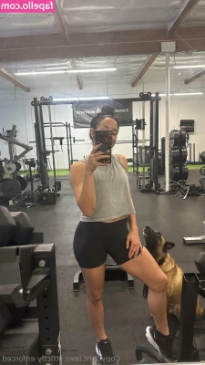 jessicapenne - do you guys prefer professional photoshoots or pics/videos I take of
