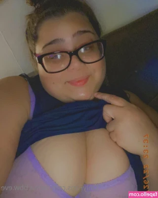 latina.bbw.eve [ latina-bbw-eve ] - peek a boo 😈👀🤫 #goodmorningdaddyyyy