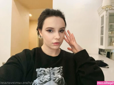 evahazel - Do you like my toes? 💖💕😘