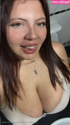 argentinacutte - Live, laugh, lube. That's my motto. 😉 What's yours?
