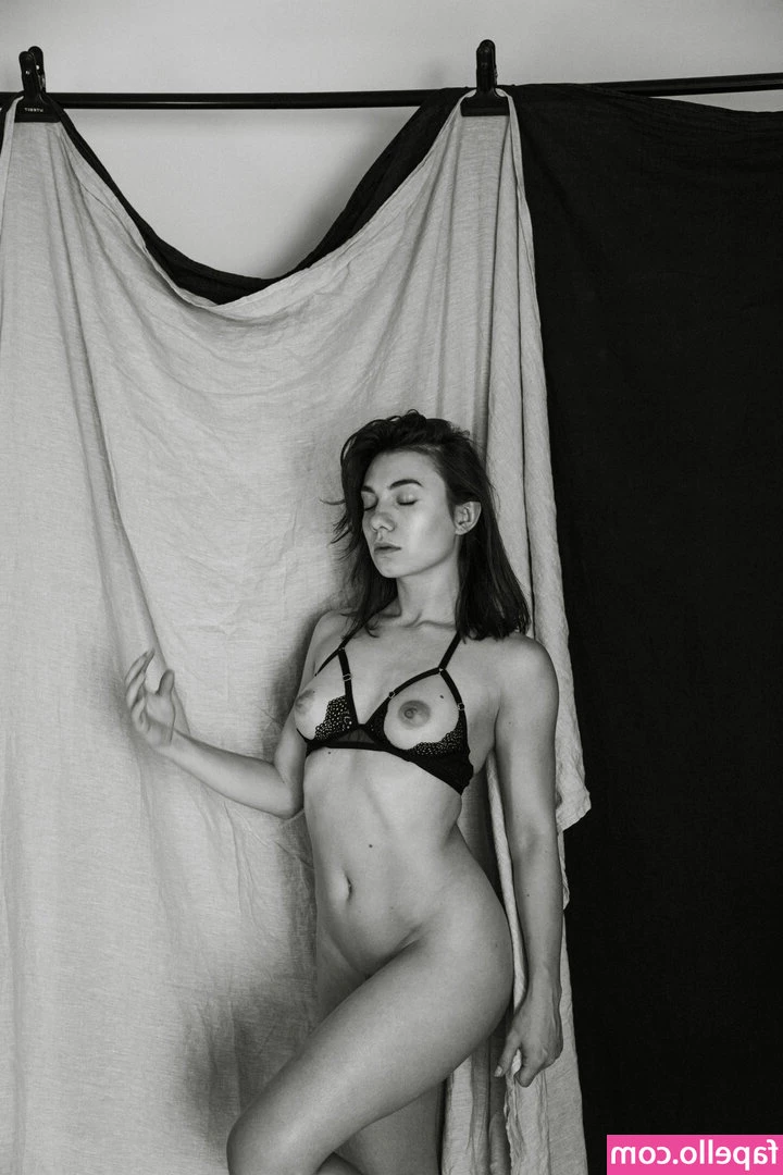 Salome Lancolia [ salome-lancolia ] - Come in bed with me