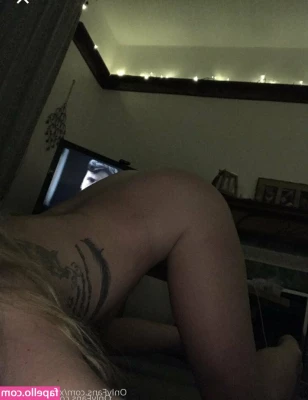 hornycavegirl - Currently I live with my dad  so this is me getting off as quietly as