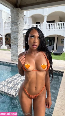 tinymiaxxx - good girls deserve a cock in their mouth 👄 Would i look good with
