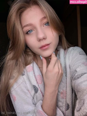 kristi_lei [ kristi-lei-1 ] - It s my birthday month  Don t l forget to send a tip