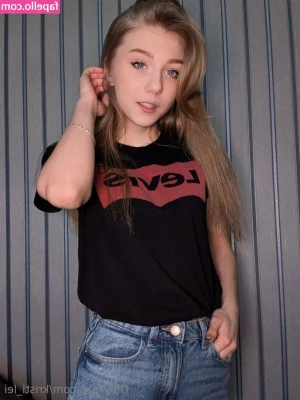 kristi_lei [ kristi-lei-1 ] - Let me fuck you while we take in the view together