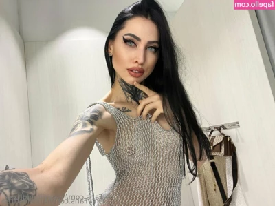 missmilehighxxx - Look at the huge stud muscle cock!