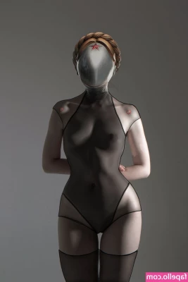 hioshicos - Playing with my pretty  freshly shaved pussy