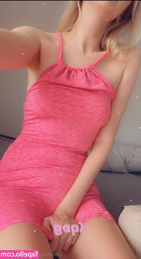 emily_04 [ emily-04 ] - So excited to show y all the dance I ve been working on   let s have
