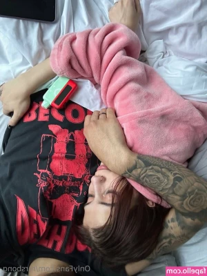 mrsbong - Wish you was in bed with me...❤️
