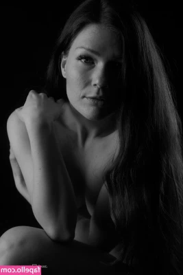 Mia Sollis [ mia-sollis ] - before morning shower
