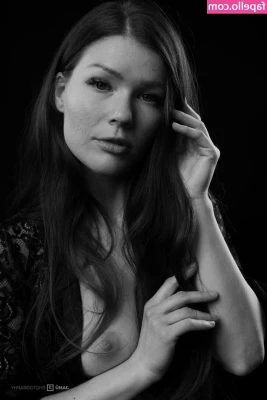 Mia Sollis [ mia-sollis ] - Bring it baby