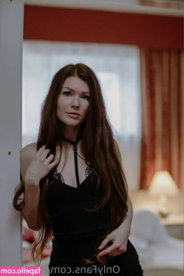 Mia Sollis [ mia-sollis ] - Beating  my pussy  up  I love when a hood  guy takes  control