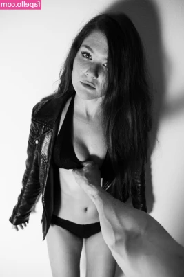 Mia Sollis [ mia-sollis ] - I wanna take it off for you   onlyfans com mybeachdays69