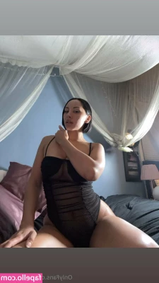 bustynikki - As you can imagine  I spend a lot of time on my knees