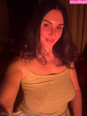 y0ur_wife [ y0ur-wife-3 ] - Did someone say Titty Tuesday