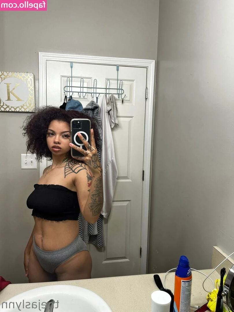 mamasmamas - BRAND NEW Photoset! Pussy, ass, tits, feet, toes and begging for your