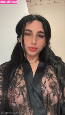 tiffycox - Just some teasers to kick the night off  come talk to me daddy  I