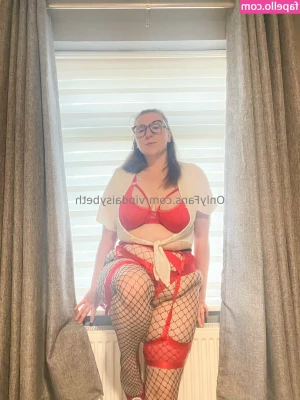 vipdaisybeth - Das kitzelt so schön 🥵🥵🥵  That tickles so nicely