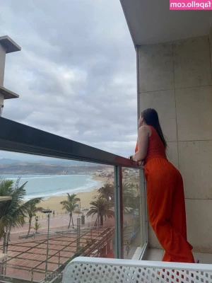 hot_mommy_i [ hot-mommy-i ] - think i d look hotter without these