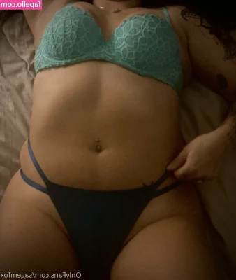 sage_foxy [ sage-foxy ] - Don't forget about my wishlist daddy 🥺 Spoil me and I'll spoil you