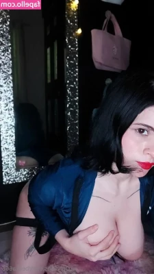 Becka666 - Titty teasing :)