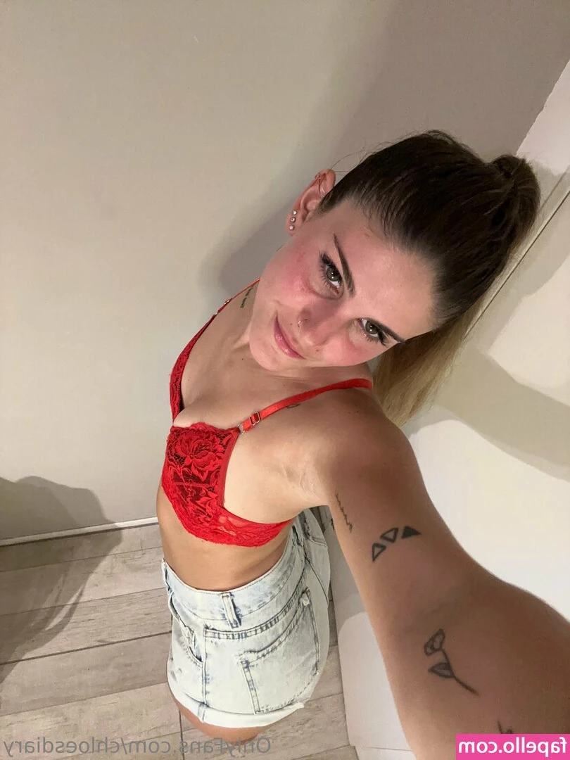 chloesdiary - just me n my devil pussy 😈
