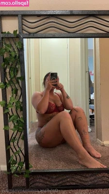 Mama May [ mama-may ] - Wanna sit on your face just like this 😈