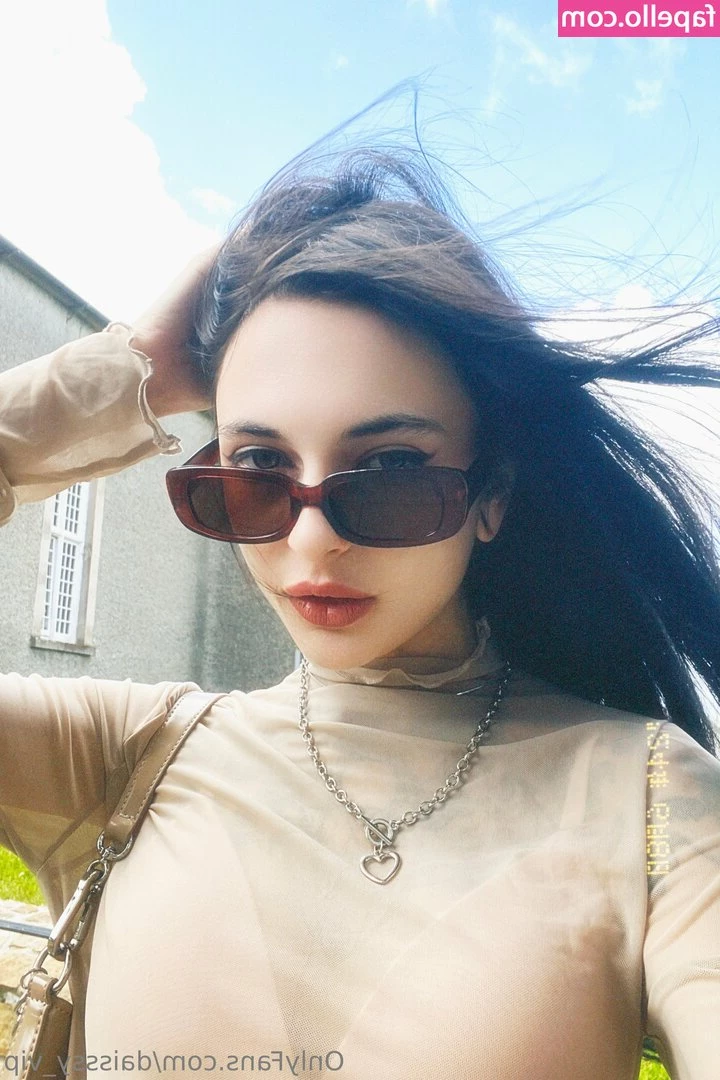 daisssy_free [ daisssy-free ] - I beg you for your load… where’s your favorite place to shoot