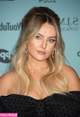 Perrie Edwards [ perrie-edwards ] - Titty tease