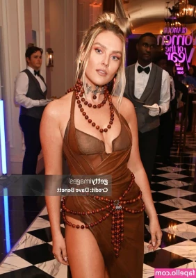 Perrie Edwards [ perrie-edwards ] - Seeing how I haven t posted in a few days I decided to give each